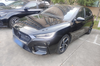 名爵 MG6 2021款 1.5T 自动领潮版