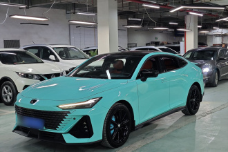 长安UNI-V 2022款 1.5T 尊贵型