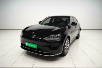 鸿蒙智行 问界M9 2025款 增程 Ultra版 52kWh 6座版 (192线激光雷达）