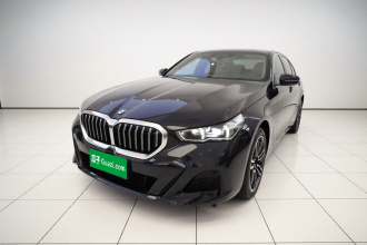 宝马5系 2024款 530Li 领先型 M运动套装