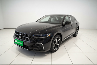 大众 帕萨特 2026款 出众款 380TSI 星空龙腾版