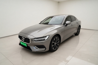 沃尔沃S60 2020款 T4 智逸豪华版