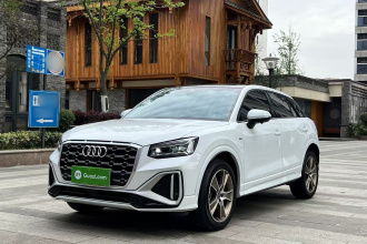 奥迪Q2L 2023款 35TFSI 时尚动感型