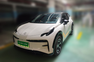 极氪X 2025款 五座后驱版