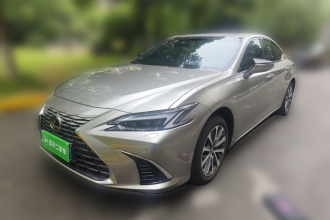 雷克萨斯ES 2025款 200 臻享版