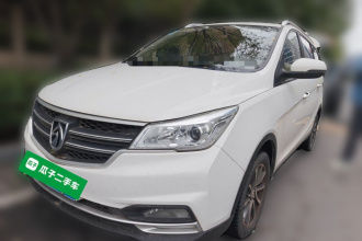宝骏730 2019款 1.5L 手动时尚型 7座 国VI