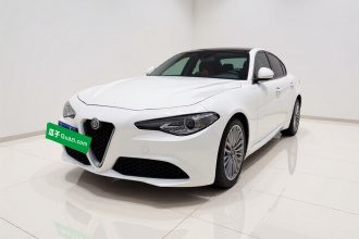 阿尔法·罗密欧 Giulia朱丽叶 2017款 2.0T 280HP 豪华版