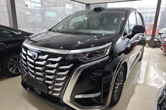 腾势D9 2025款 DM-i 智驾版 1020 四驱尊荣型