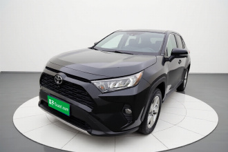 丰田 RAV4荣放 2021款 2.0L CVT四驱风尚PLUS版