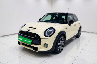 MINI 2019款 2.0T COOPER S 艺术家 五门版