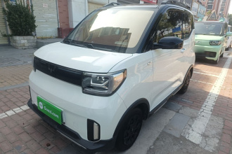五菱汽车 宏光MINIEV 2022款 GAMEBOY 200km 玩乐款 磷酸铁锂