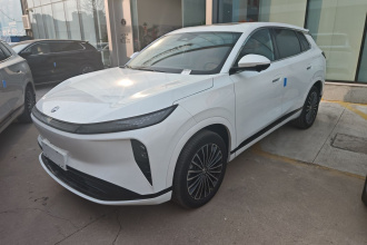 东风风神L8 2025款 185KM理想版