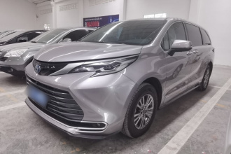 丰田 赛那SIENNA 2023款 2.5L混动 豪华版