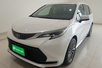 丰田 赛那SIENNA 2023款 2.5L混动 舒适版