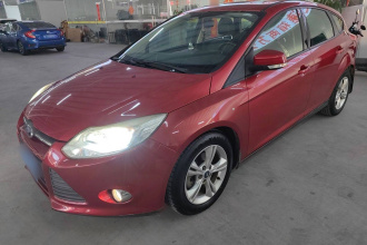 福特 福克斯 2012款 两厢 1.6L 自动风尚型