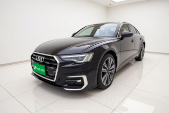 奥迪A6L 2025款 改款 45 TFSI quattro 臻选动感型