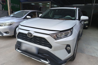 丰田 RAV4荣放 2020款 2.0L CVT两驱风尚版