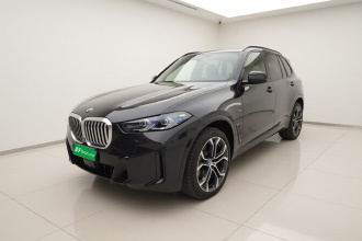 宝马X5 2026款 改款 xDrive 40Li M运动曜夜套装