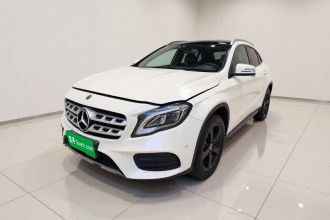 奔驰GLA 2019款 GLA 200 时尚型