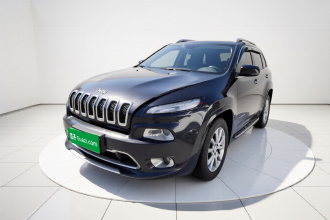 Jeep 自由光 2017款 2.4L 专业智能版