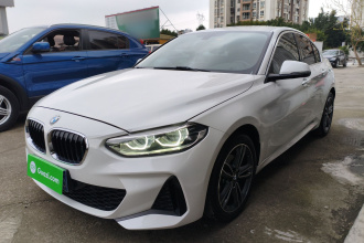 宝马1系 2022款 120i M运动版