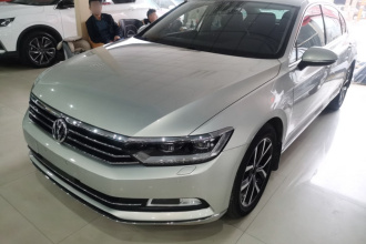 大众 迈腾 2017款 330TSI DSG 尊贵型