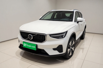 沃尔沃XC40 2023款 B3 智远豪华版