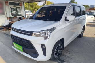 东风风光 风光380 2022款 1.5L 舒适型客车(钢板弹簧)5座