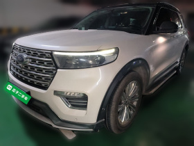 福特 探险者 2020款 EcoBoost 285 四驱钛金版 6座