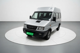 依维柯得意 2017款 2.5T A35客车5-7座47Z5