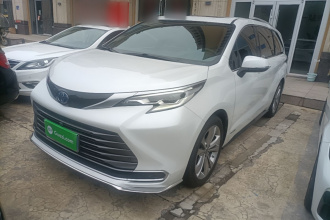 丰田 赛那SIENNA 2023款 2.5L混动 尊贵版