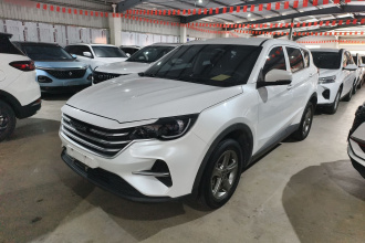 捷途X70M 2020款 改款 1.5T 手动伙伴型 5座