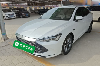 比亚迪 秦PLUS 2024款 荣耀版 DM-i 55KM领先型