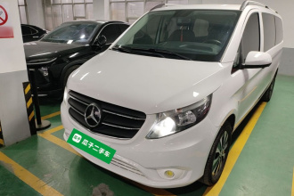 奔驰 威霆 2021款 2.0T 精英版 7座