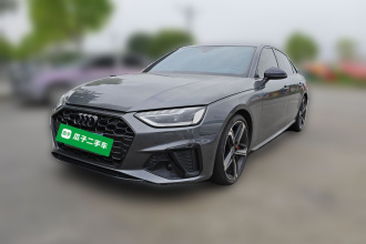 奥迪A4L 2022款 45 TFSI quattro 臻选动感型