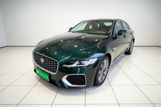 捷豹XFL 2023款 XFL 2.0T P200 两驱精英豪华版