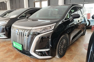 腾势D9 2022款 EV 600 四驱尊荣型