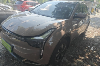 哪吒汽车 哪吒U 2022款 智400 Pro 三元锂