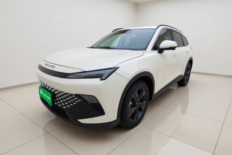 北京汽车 魔方 2022款 1.5T DCT钻石版