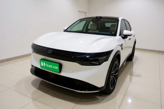 极氪7X 2025款 75kWh 后驱智驾版