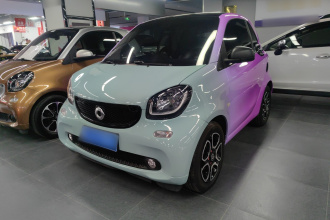 smart fortwo 2017款 1.0L 52千瓦硬顶挚爱特别版