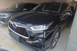 丰田 汉兰达 2024款 2.5L智能电混双擎两驱豪华版 7座