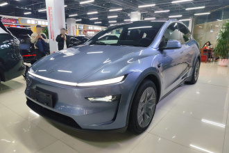 特斯拉 Model Y L 2025款 长续航全轮驱动版