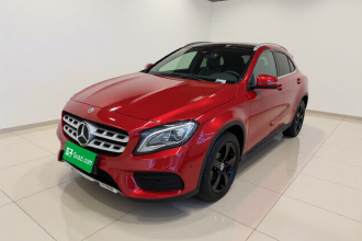 奔驰GLA 2019款 GLA 200 时尚型