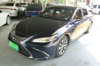 雷克萨斯ES 2020款 200 卓越版