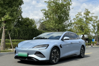 比亚迪 海豹 2022款 550km 标准续航后驱版尊贵型