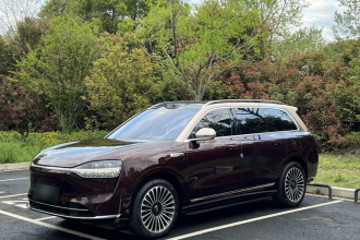 鸿蒙智行 问界M9 2025款 增程 Ultra版 52kWh 6座版 (192线激光雷达）