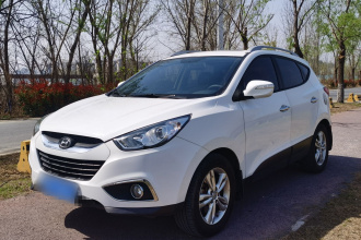 北京现代ix35 2010款 2.0L 自动两驱精英版GLS