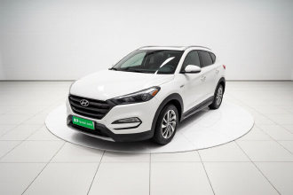 现代 途胜 2015款 1.6T 双离合两驱智能型