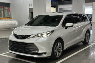 丰田 赛那SIENNA 2023款 2.5L混动 尊贵版